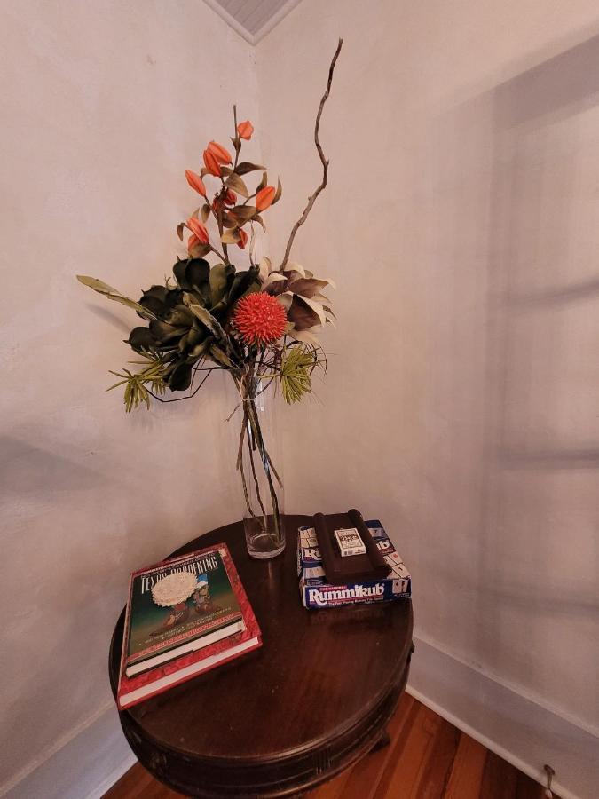 Holland House - Historic And Sophisticated Villa อัลไพน์ ภายนอก รูปภาพ
